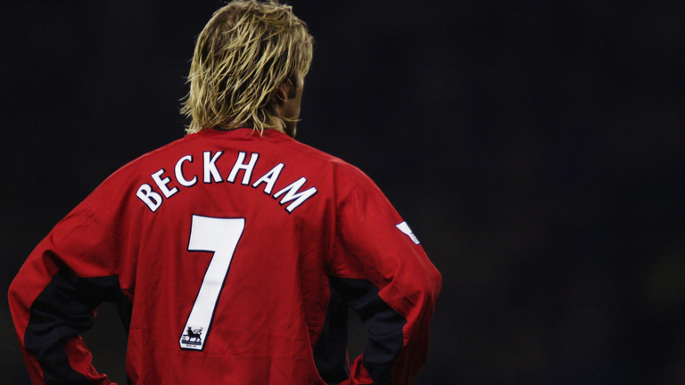 david-beckham-manchester-united-no-7-shirt_3213978