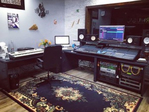 11202584_890306764417057_1028107767015601000_n