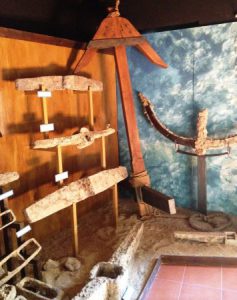 castello vari-tipi-di-ancore-museo