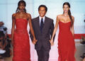 Valentino Garavani con Naomi Campbell e Gisele Bündchen in abiti rossi iconici su passerella